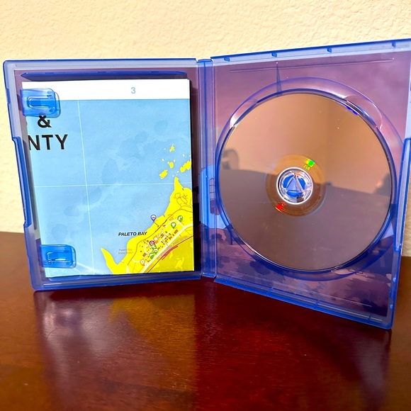 Grand theft auto 5 for PS4. Excellent condition with no scratches - Picture 4 of 4